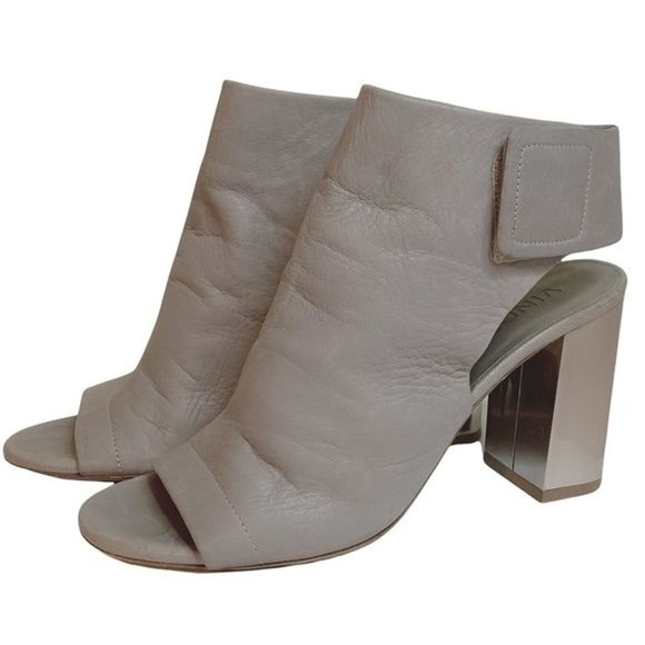 Vince Faye Open Peep Toe Women's 6.5 M Gray Silver Blocked Heel booties - Picture 3 of 7